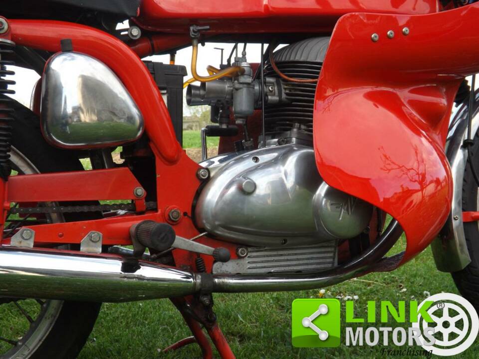 Image 9/10 of MV Agusta DUMMY (1972)