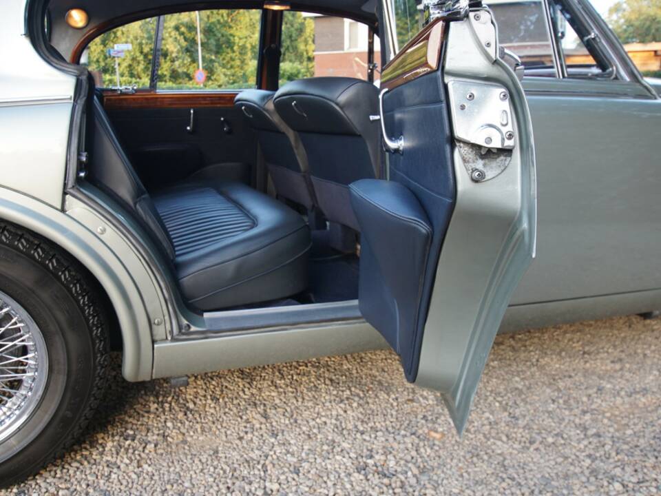 Bild 40/50 von Jaguar Mk II 3.4 (1964)