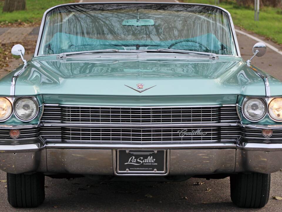 Image 6/29 of Cadillac 62 Convertible (1963)