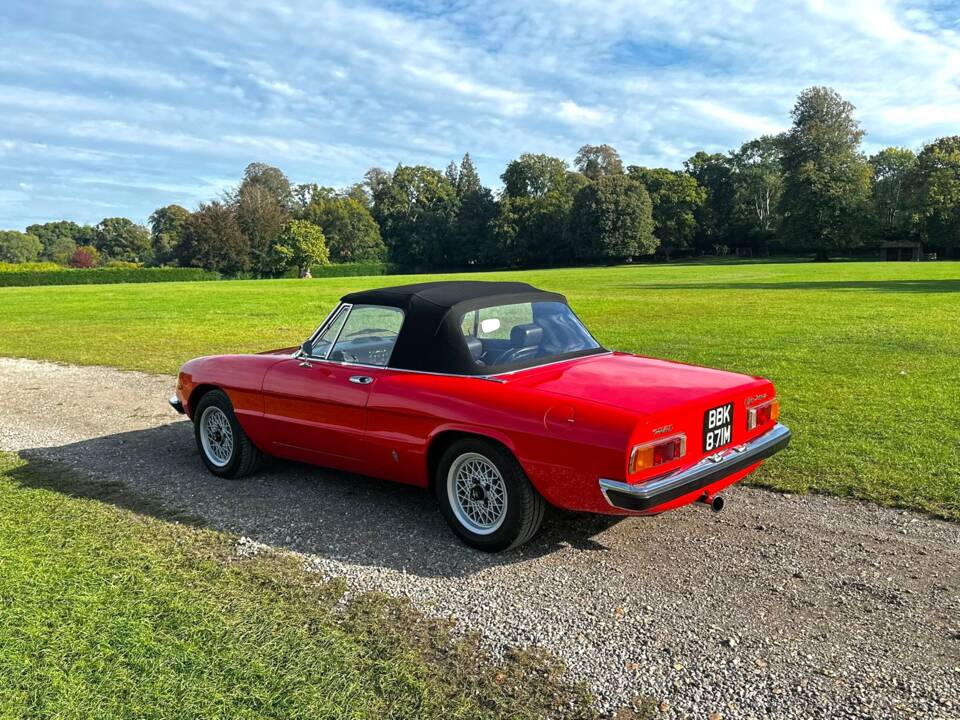 Imagen 22/50 de Alfa Romeo 1750 Spider (1971)