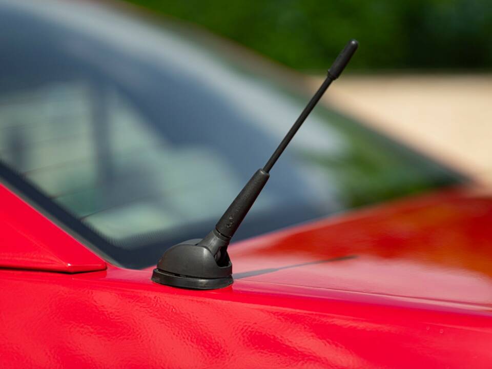 Image 19/47 of Alfa Romeo 75 1.6 (1991)