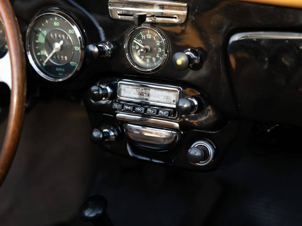 Immagine 47/54 di Porsche 356 C 1600 SC (1964)