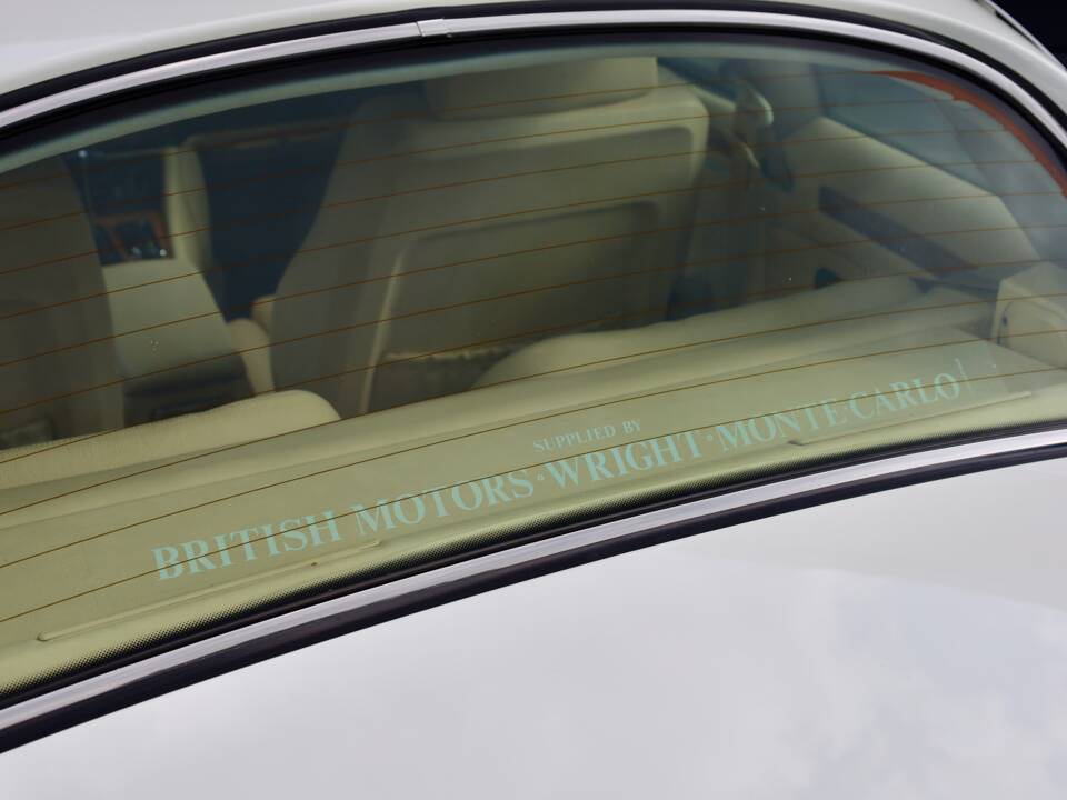 Image 25/29 of Jaguar XJS 4.0 (1991)