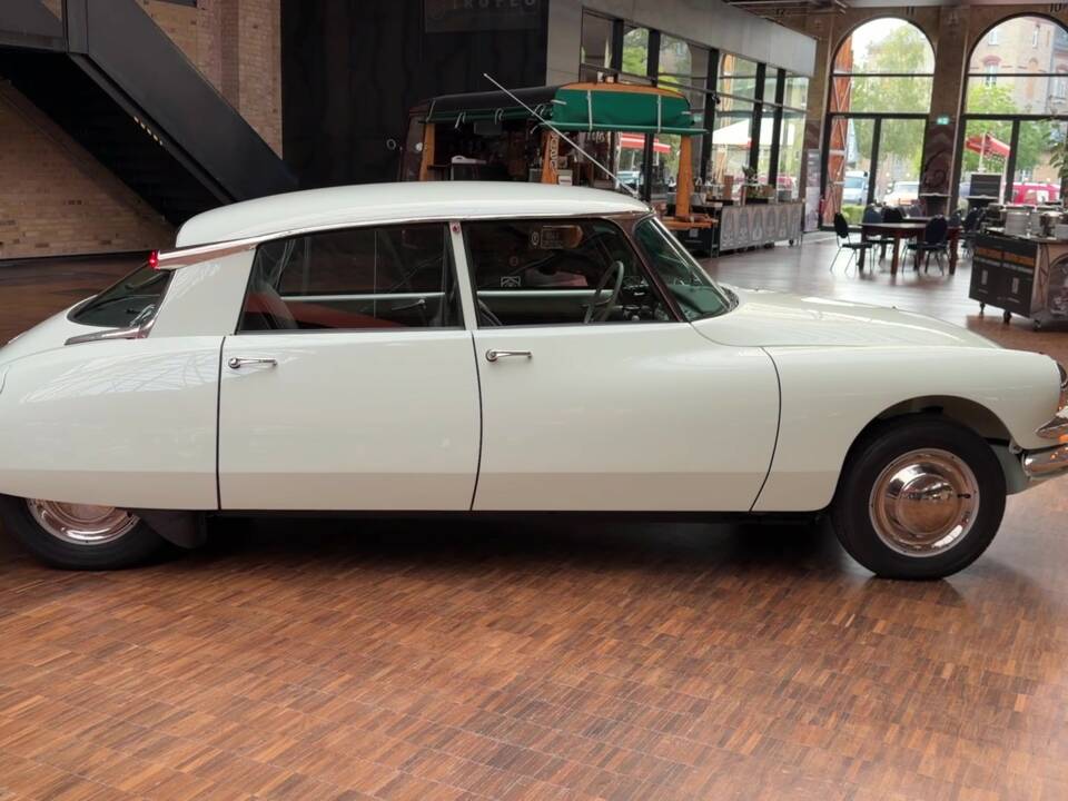 Immagine 9/43 di Citroën ID 19 (1958)