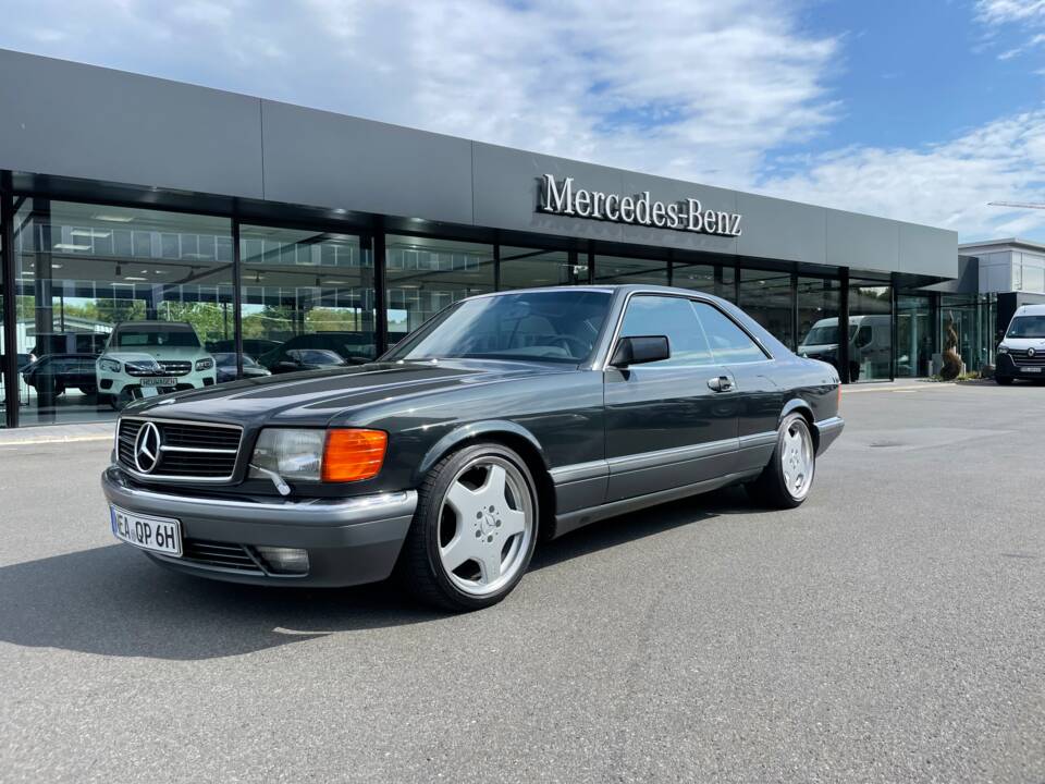 Image 7/26 of Mercedes-Benz 560 SEC (1990)