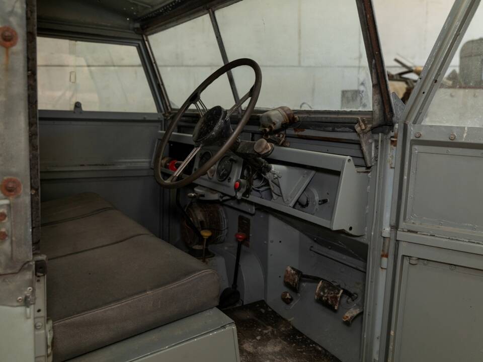 Image 4/14 of Land Rover 109 (1957)