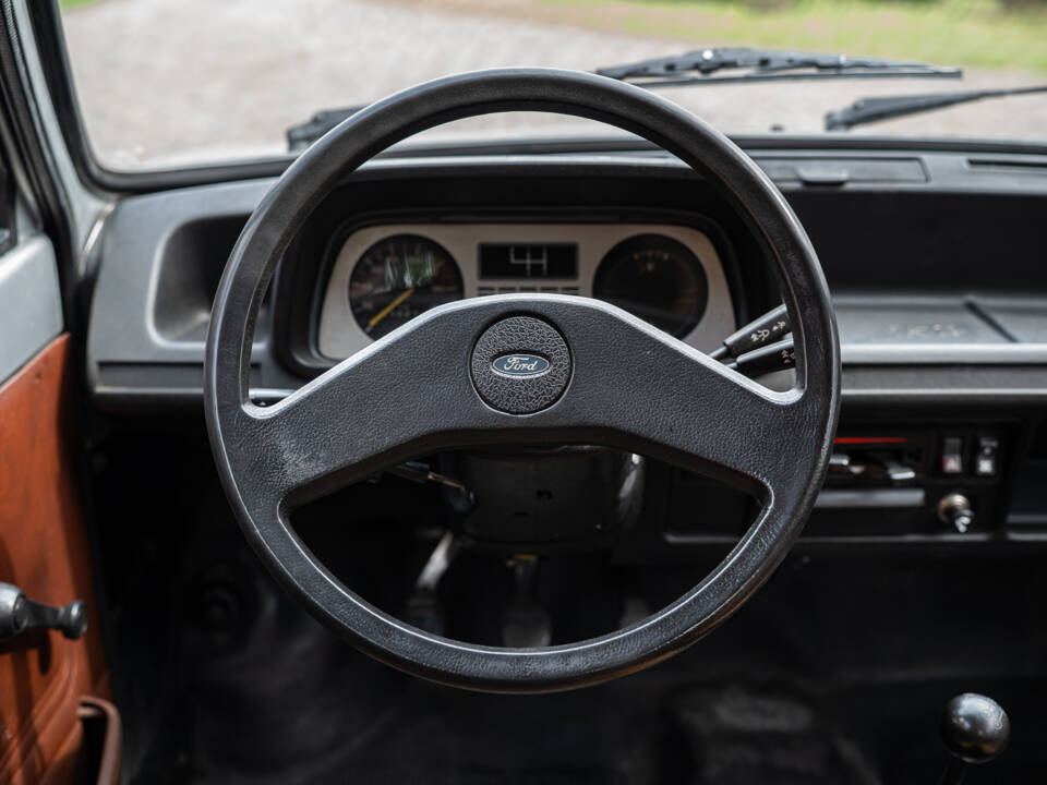Image 25/36 of Ford Fiesta (1977)