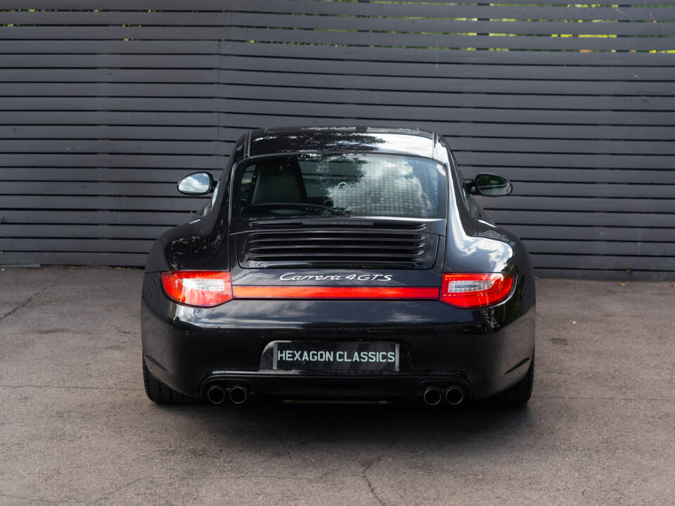 Imagen 8/51 de Porsche 911 Carrera 4 GTS (2012)