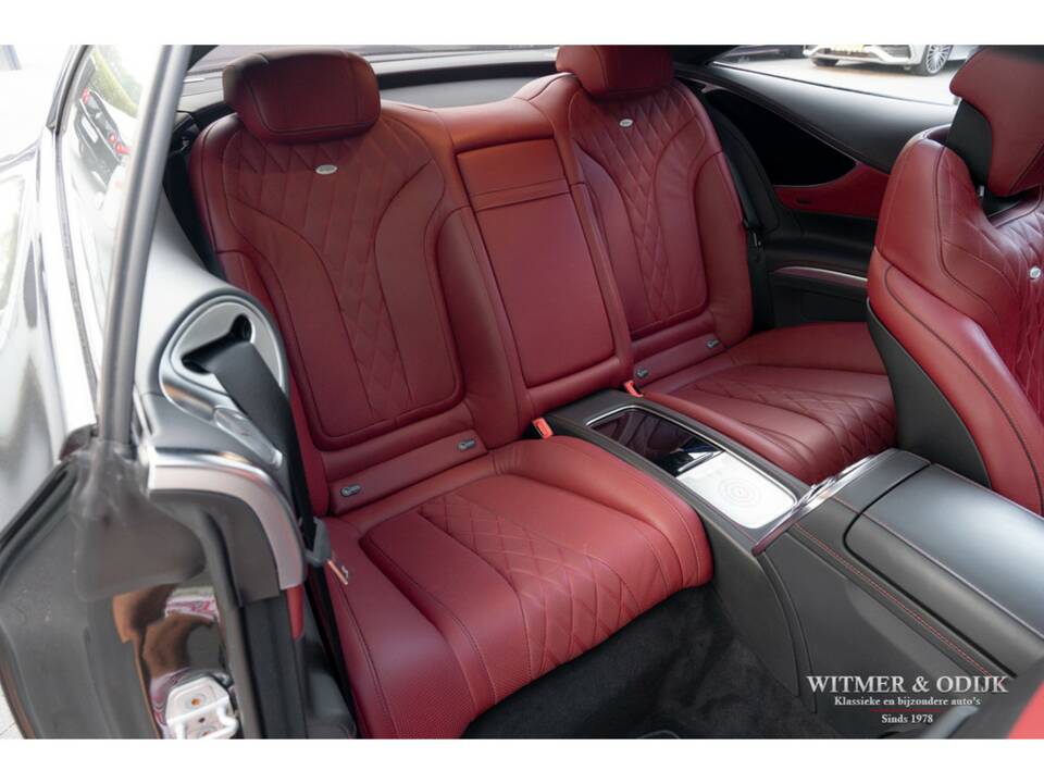Image 14/36 of Mercedes-Benz S 500 4MATIC (2015)