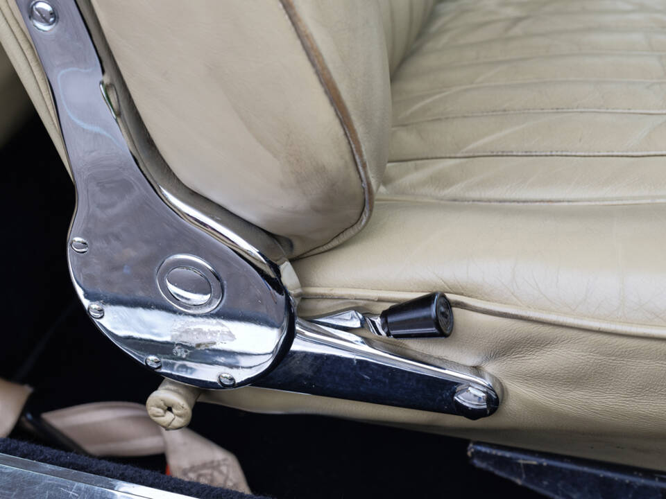Imagen 26/50 de Aston Martin DBS (1970)