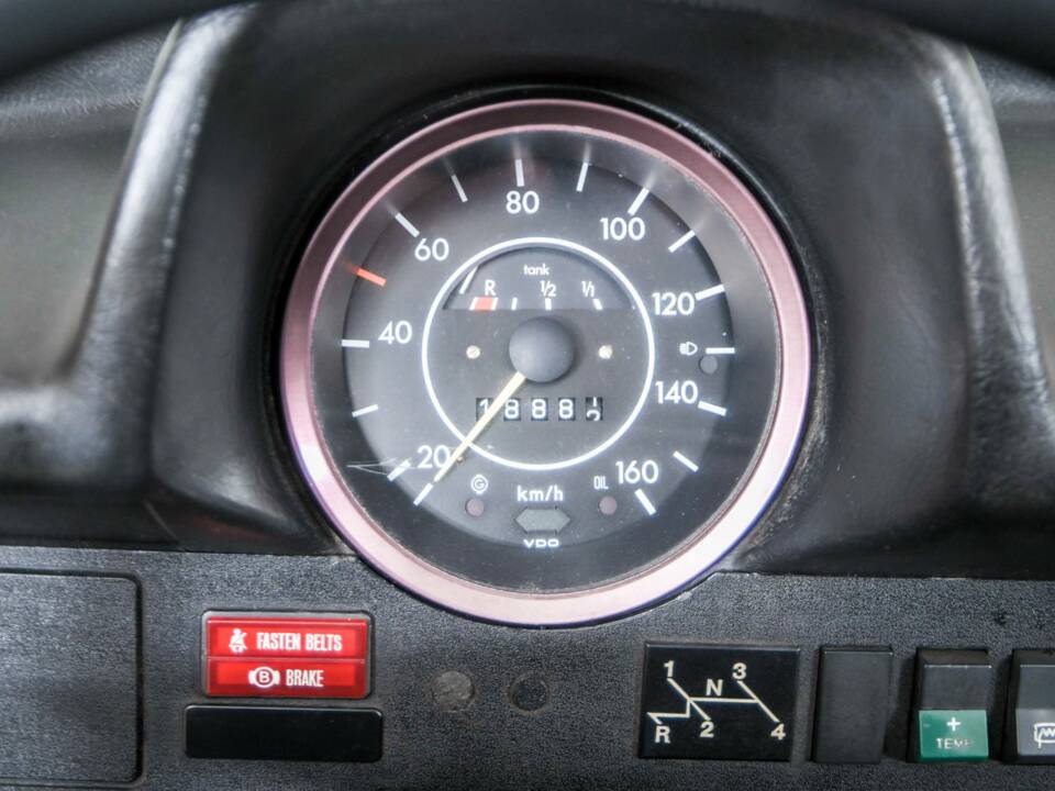 Bild 23/50 von Volkswagen Käfer 1303 LS (1974)