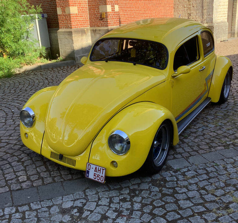 Image 2/5 of Volkswagen Beetle 1500 (1968)