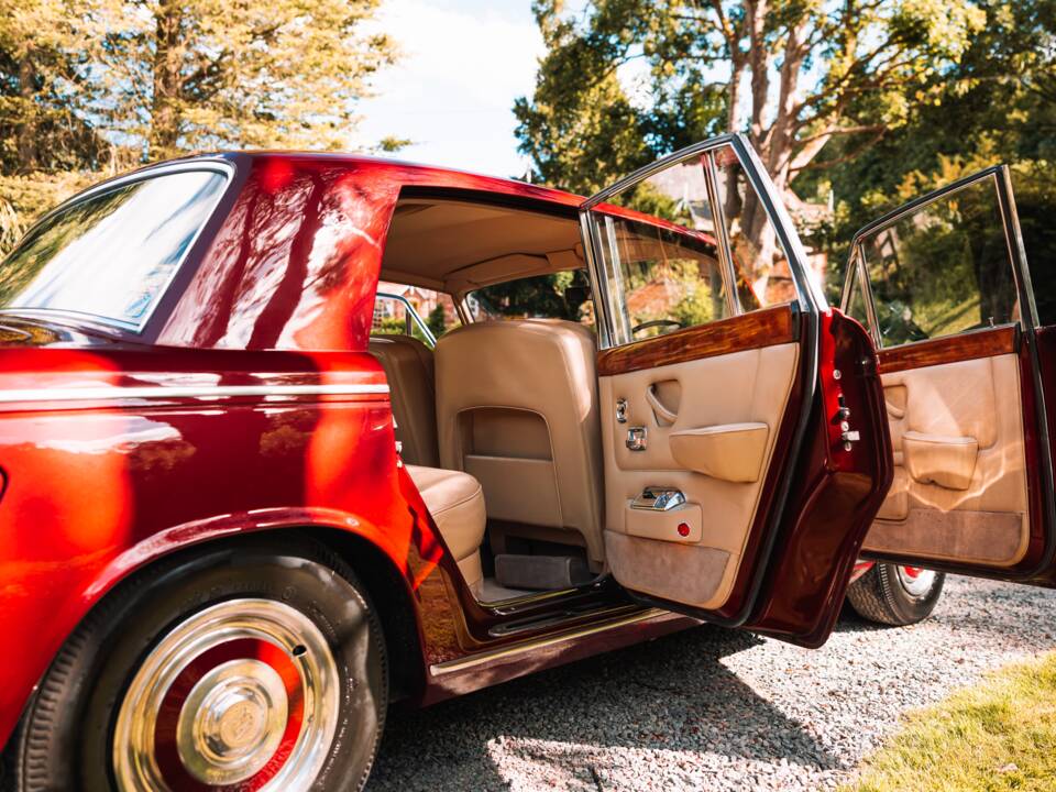 Immagine 14/50 di Rolls-Royce Silver Shadow I (1970)
