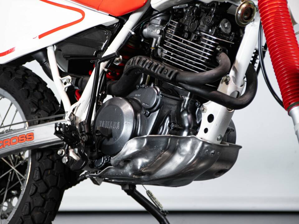 Image 28/50 de Yamaha DUMMY (1986)