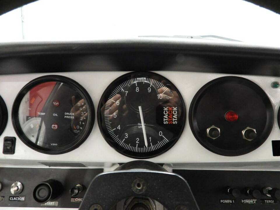 Immagine 8/15 di Porsche 911 SC 3.0 (1989)