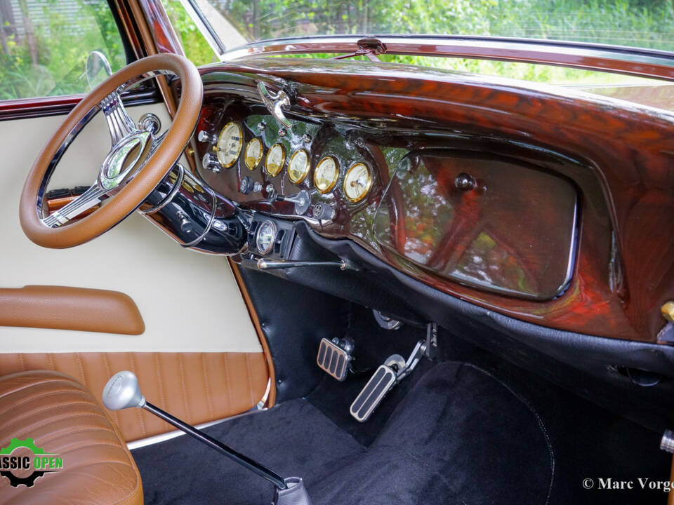 Image 26/66 of Ford V8 Hot Rod (1933)