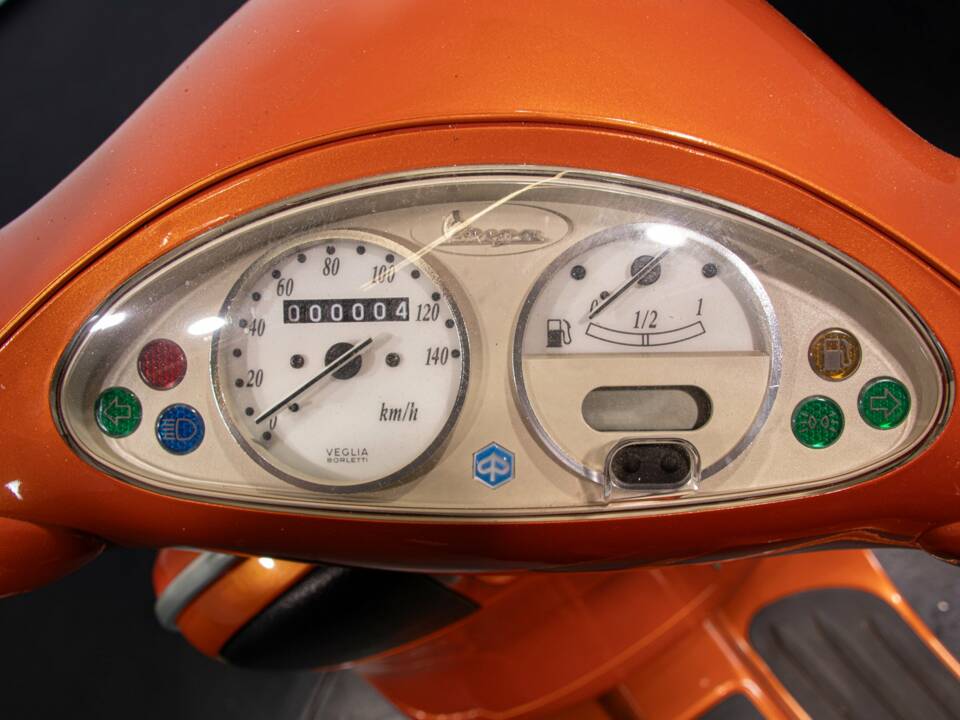 Image 24/28 of Piaggio DUMMY (1998)