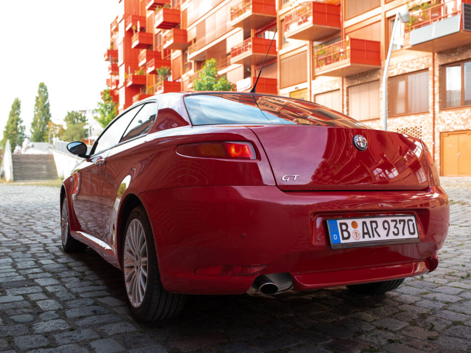 Afbeelding 11/40 van Alfa Romeo GT 2.0 JTS (2004)