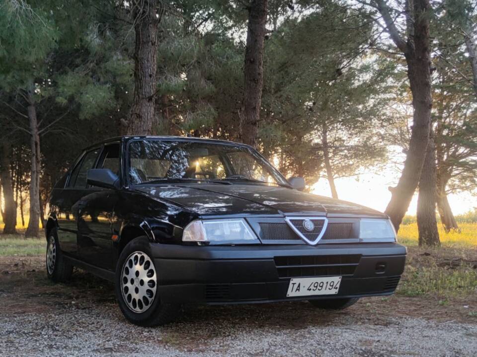 Image 39/52 of Alfa Romeo 33 - 1.3 (1992)