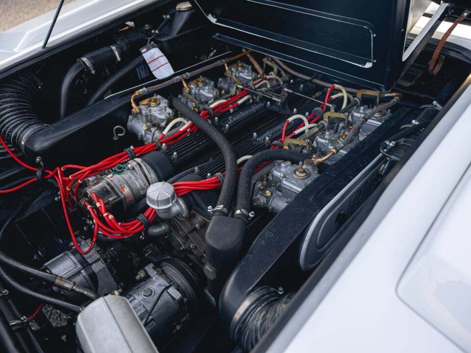 Image 58/73 of Lamborghini Countach LP 400 S (1980)