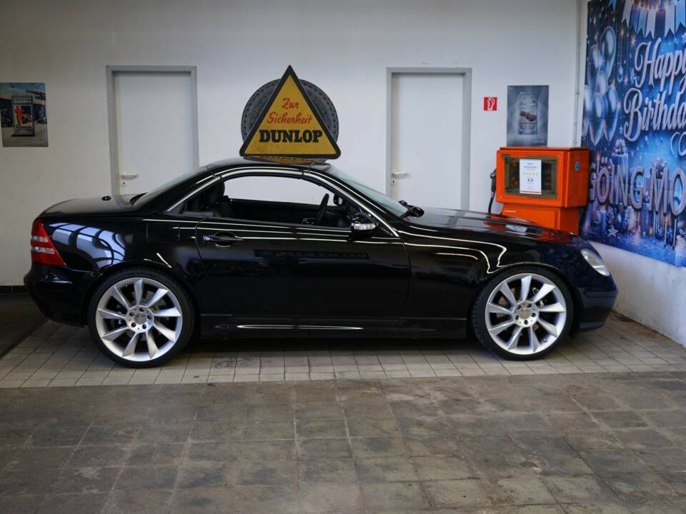 Image 44/48 of Mercedes-Benz SLK 230 Kompressor (2003)