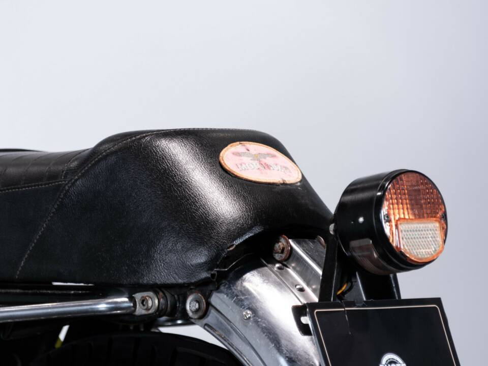 Image 11/40 of Moto Guzzi DUMMY (1973)