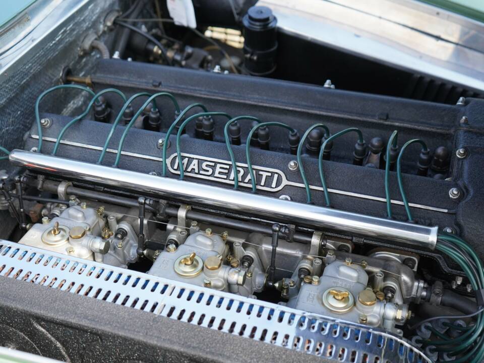 Image 44/75 of Maserati 3500 GT Touring (1961)