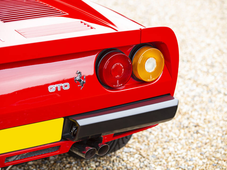 Image 34/50 of Ferrari 288 GTO (1985)