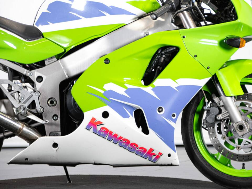Image 33/49 of Kawasaki ZX-R 750 (1994)