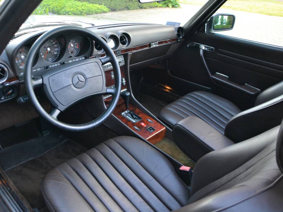 Image 39/79 de Mercedes-Benz 560 SL (1988)