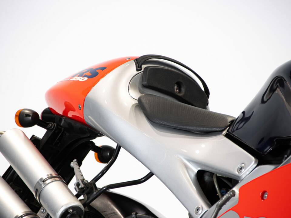 Immagine 24/50 di Aprilia RS 250 (1998)
