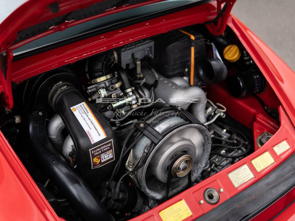 Bild 31/31 von Porsche 911 Carrera 3.2 (1988)