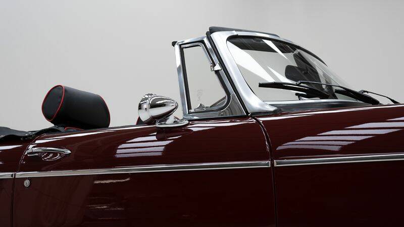Bild 13/15 von MG MGB (1975)