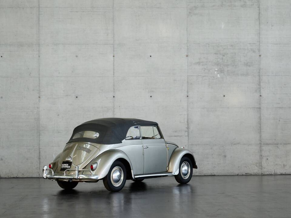 Bild 31/50 von Volkswagen Käfer 1200 Cabriolet (1957)