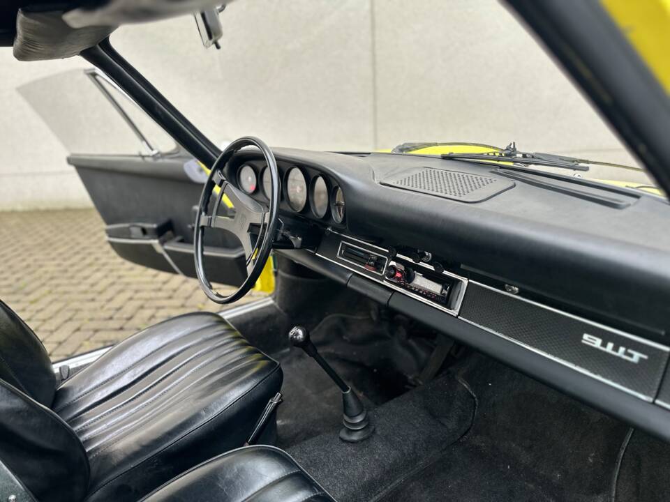 Image 24/46 of Porsche 911 2.2 T (1969)