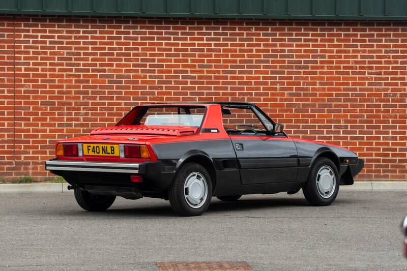 Bild 22/50 von FIAT X 1&#x2F;9 (1988)