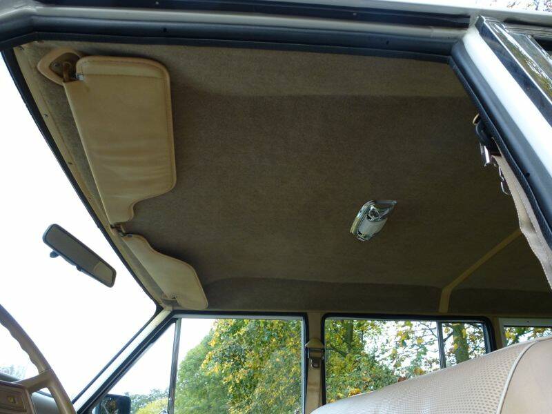 Image 36/50 of Jeep Wagoneer Brougham (1982)