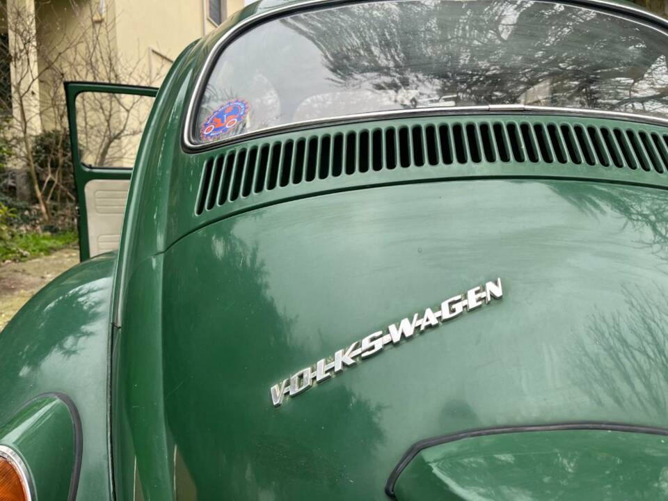 Image 24/43 of Volkswagen Beetle 1200 (1970)