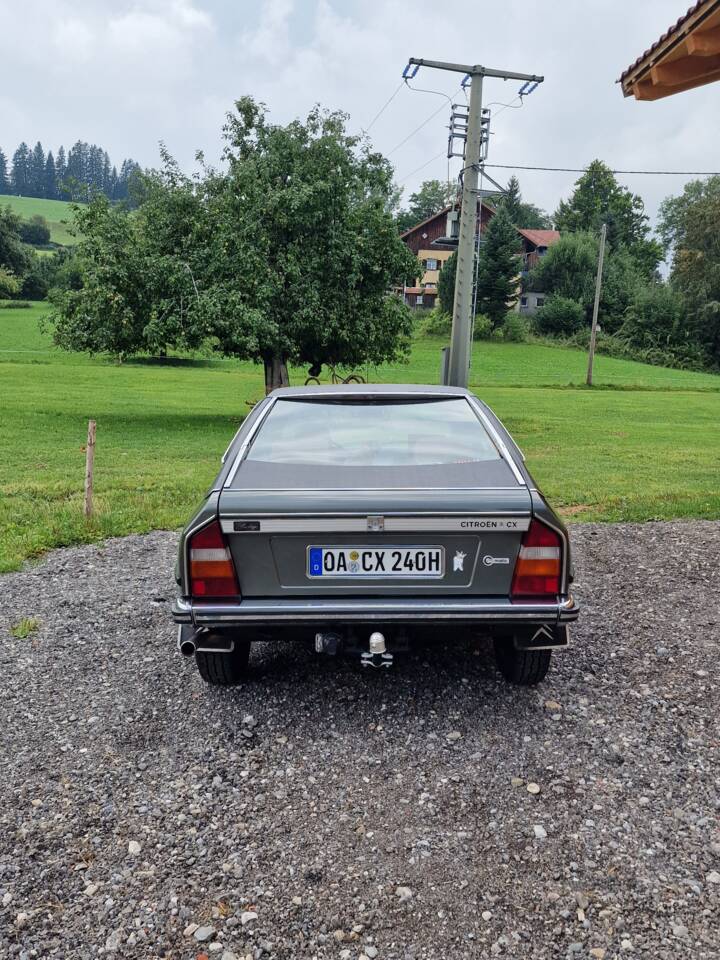 Afbeelding 4/110 van Citroën CX Prestige injection (1980)