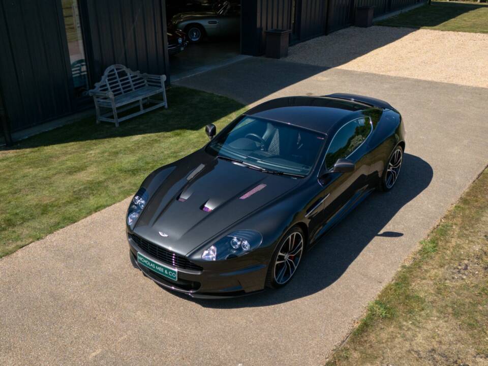 Image 14/50 of Aston Martin DBS (2012)