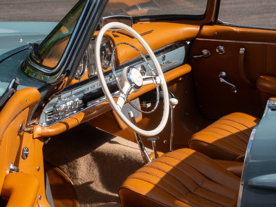 Image 5/50 of Mercedes-Benz 300 SL Roadster (1957)