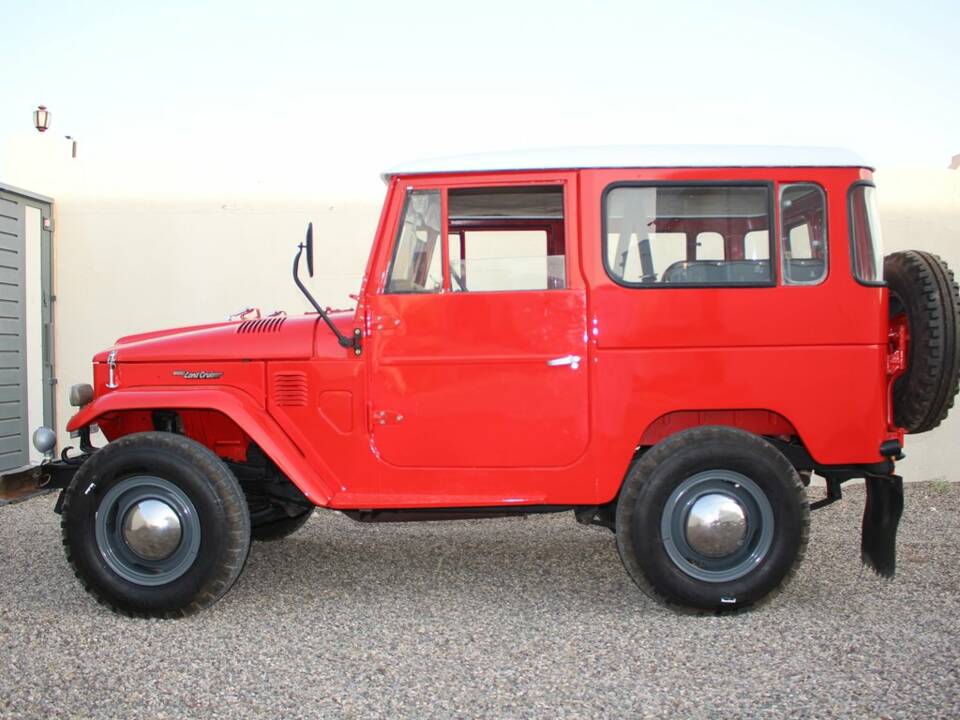 Bild 5/8 von Toyota Land Cruiser FJ 40 (1978)