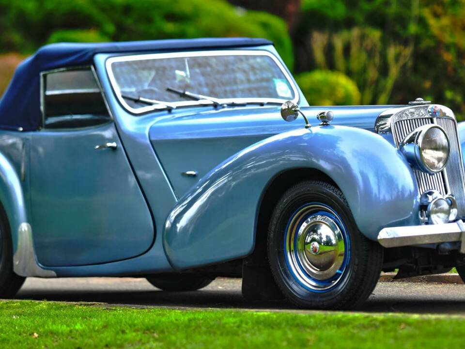Image 22/50 of Triumph 2000 Roadster (1949)