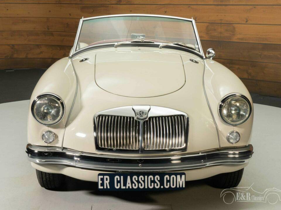 Image 19/19 of MG MGA 1500 (1956)