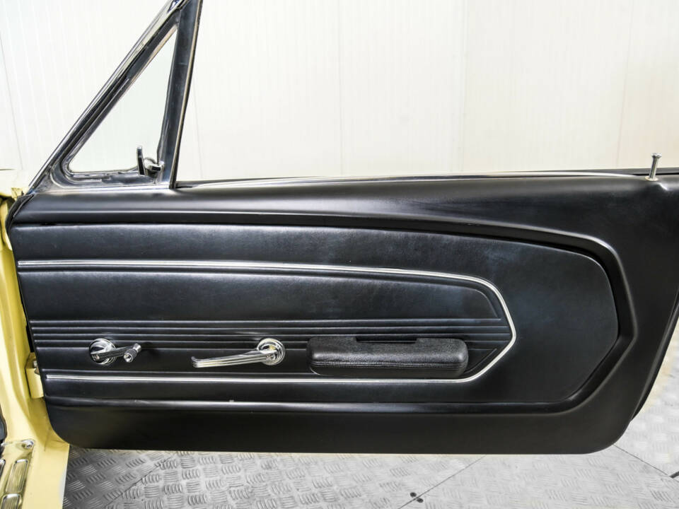 Image 40/50 of Ford Mustang 289 (1967)