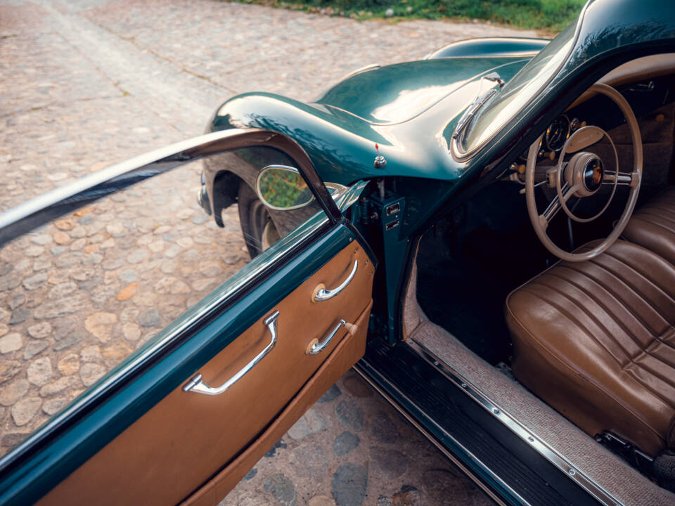 Image 33/80 of Porsche 356 A 1600 (1958)