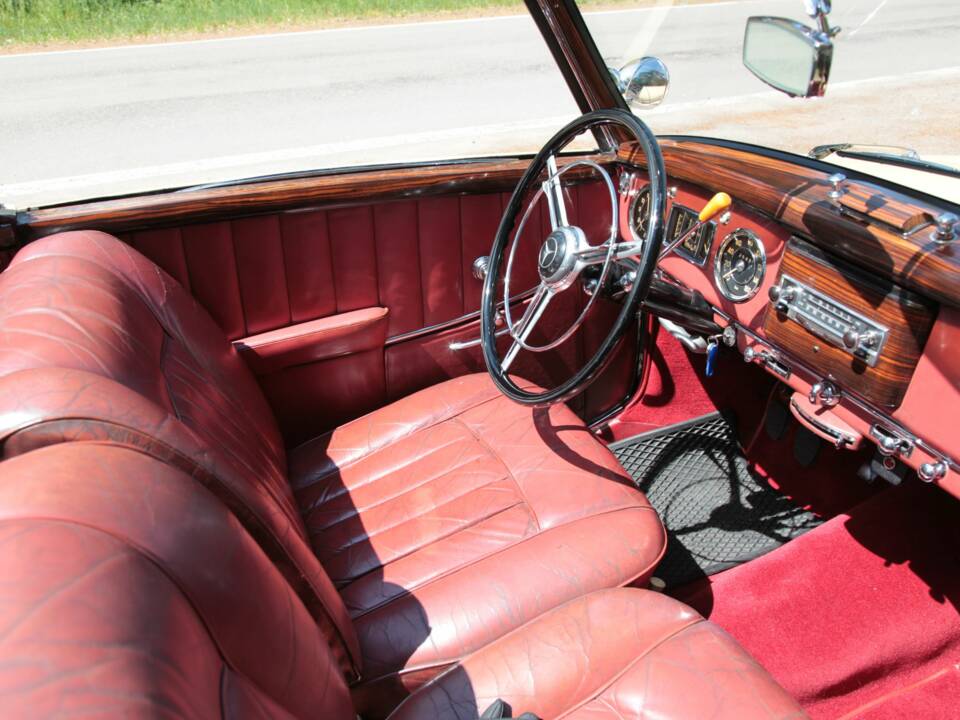 Image 4/22 of Mercedes-Benz 220 Cabriolet A (1954)