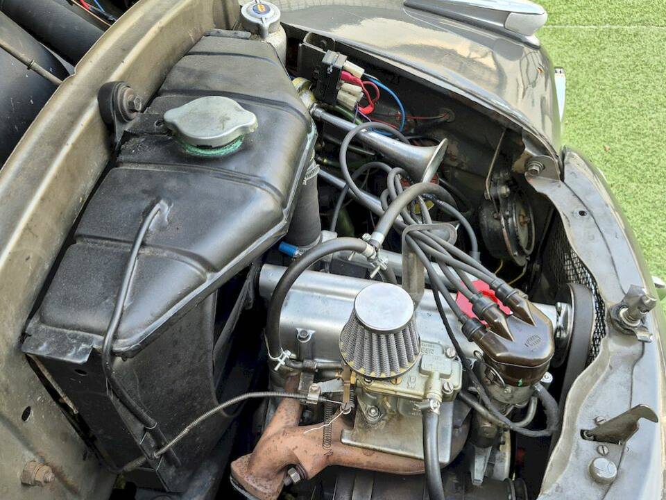 Image 41/42 of FIAT 500 C Belvedere (1953)