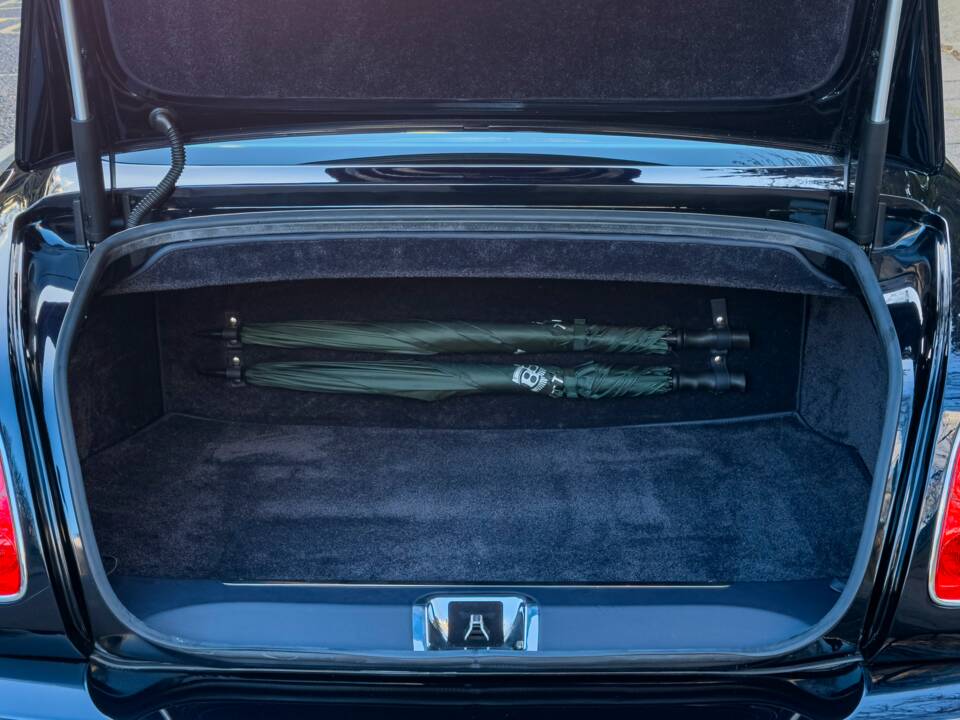 Image 24/25 of Bentley Brooklands (2008)