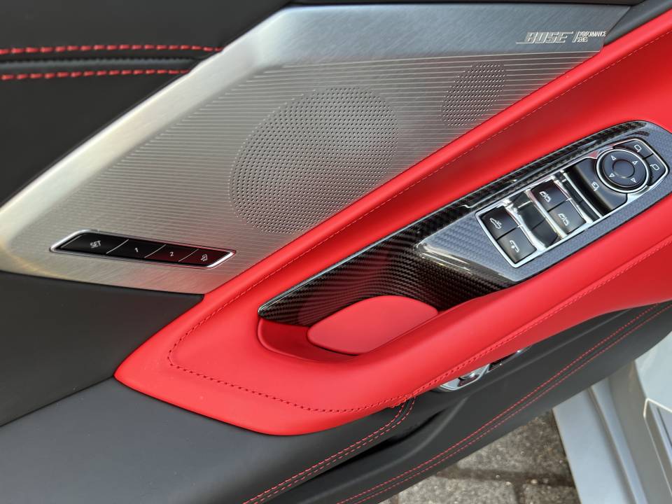 Imagen 14/18 de Chevrolet Corvette Stingray (2022)